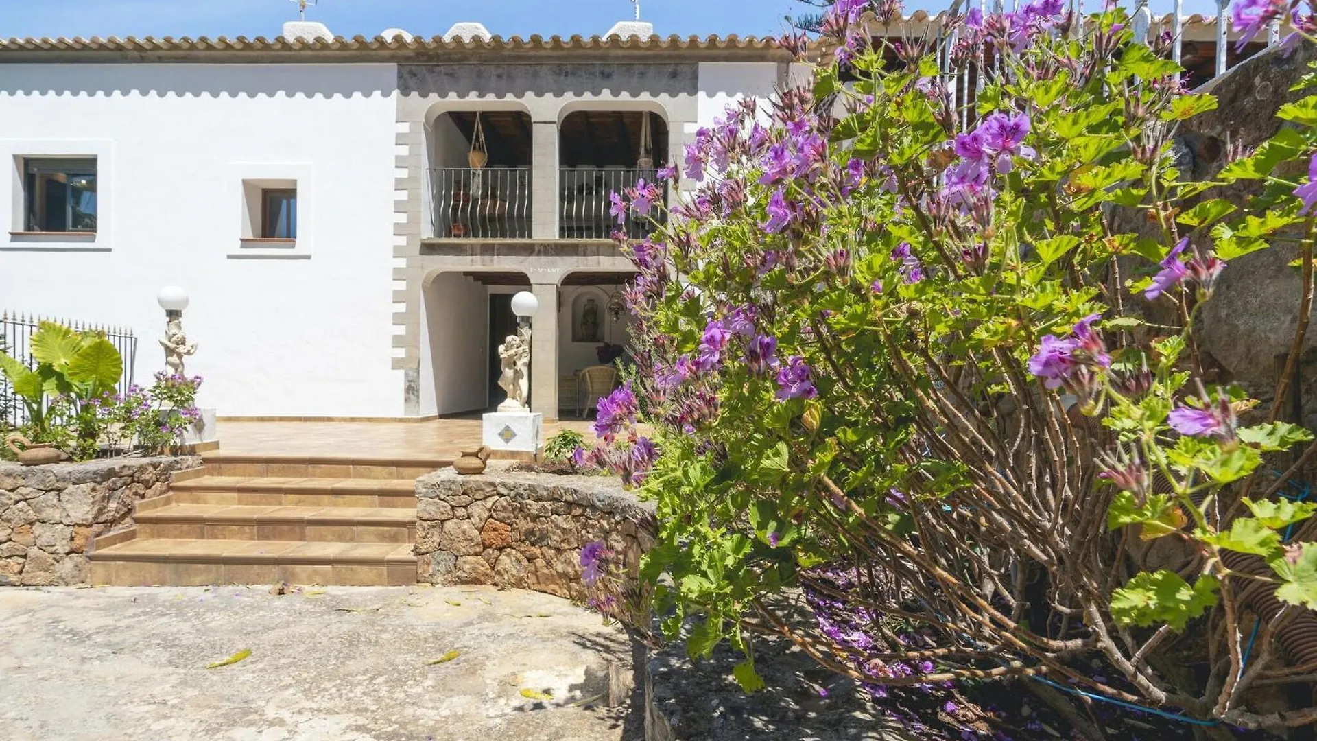 Villa Mansion In Santa Eulalia Del Rio With Private Pool Сasa de vacaciones